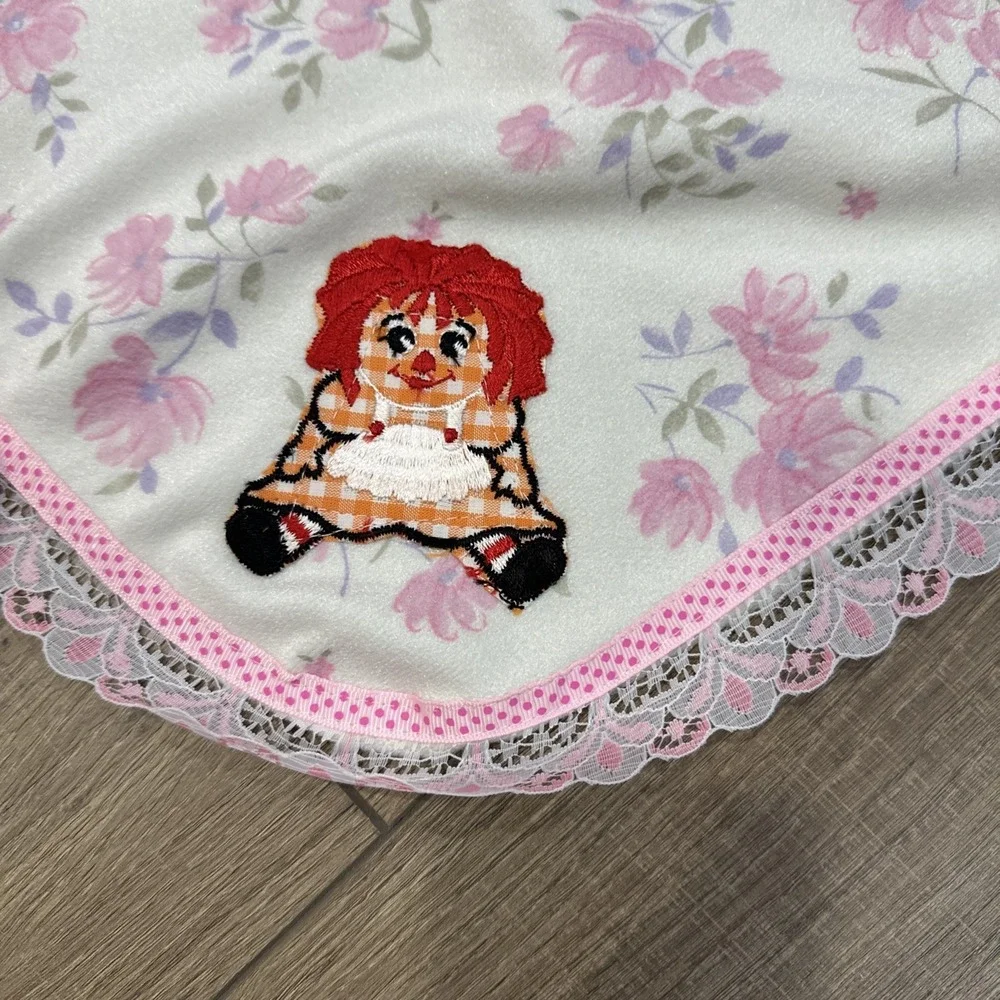 VGT Homemade Raggedy Ann fabric Baby Blanket 33x28 Spit Cloth Nursery Pink Flowe